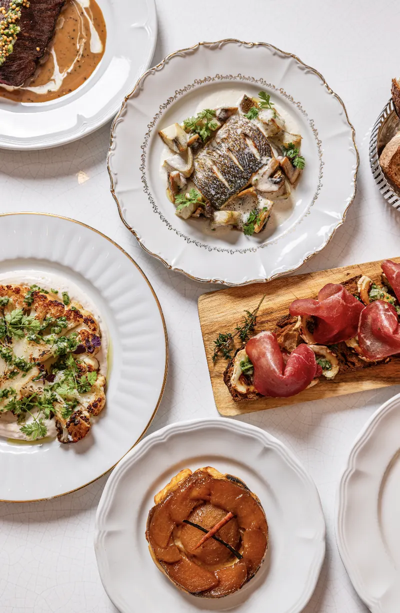 Assiettes à partager vues du dessus